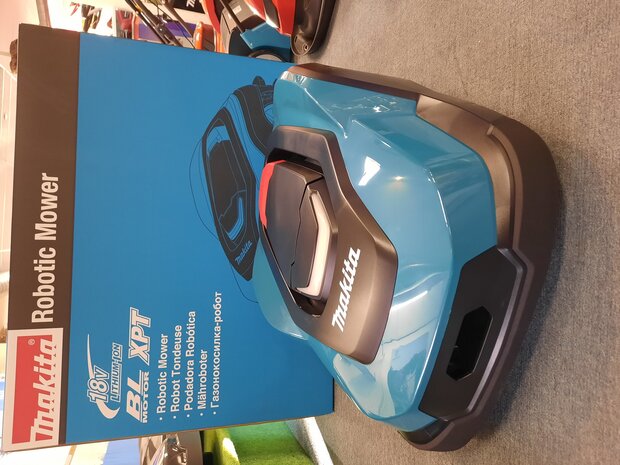 Makita robotmaaier RM530D